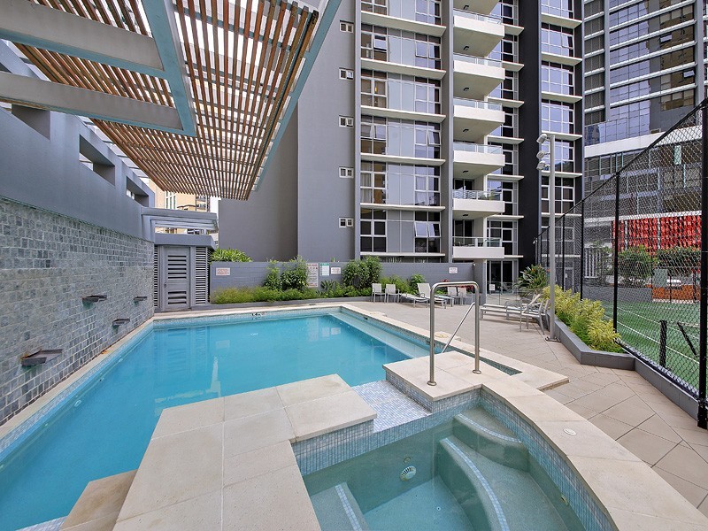 30 Macrossan St, Brisbane City QLD 4000