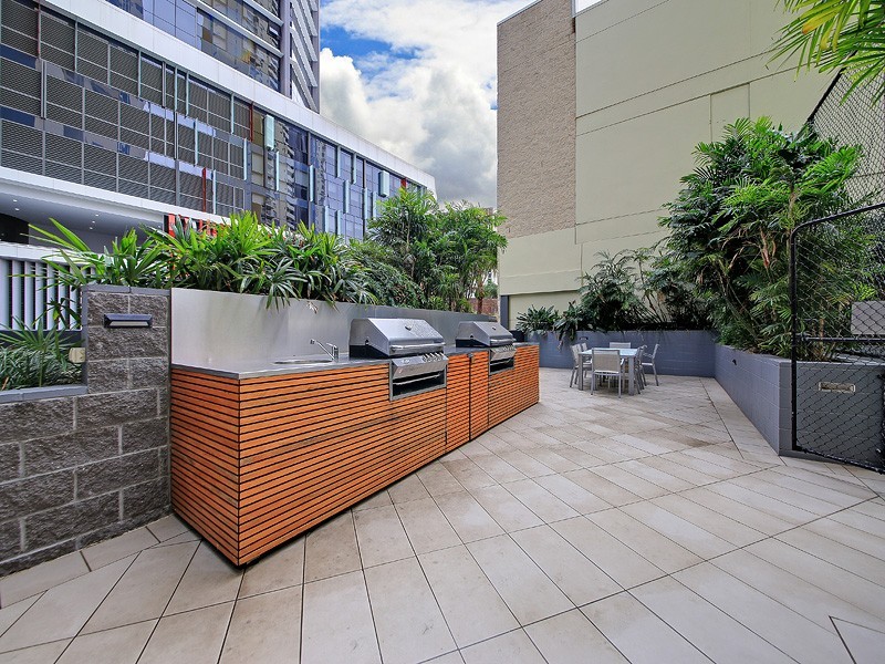 30 Macrossan St, Brisbane City QLD 4000