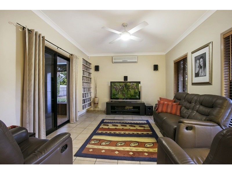 51 Joseph Place, Sinnamon Park QLD 4073
