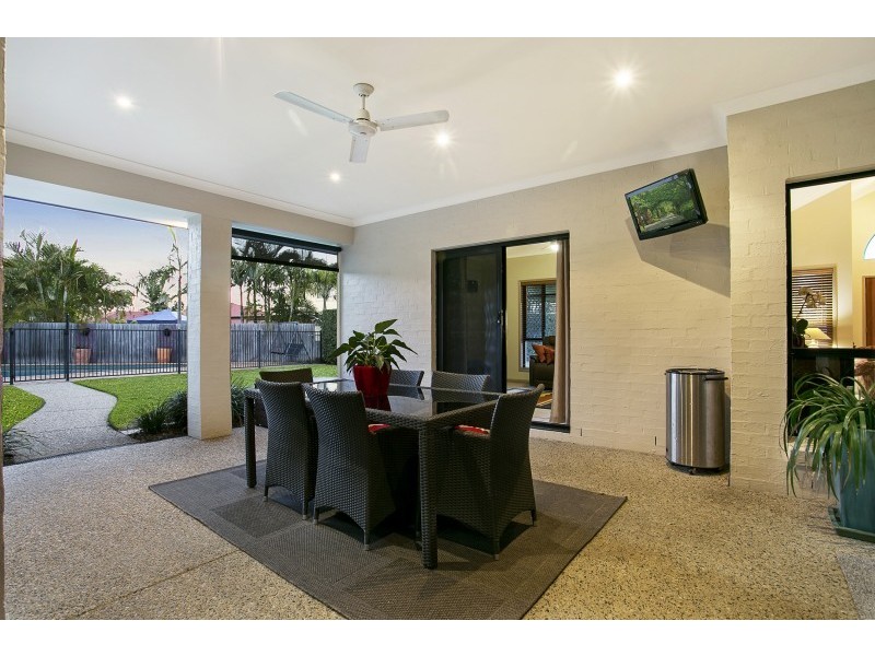 51 Joseph Place, Sinnamon Park QLD 4073