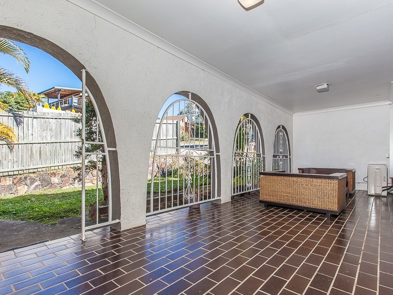 2 Janus Court, Eatons Hill QLD 4037