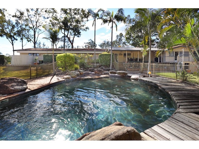 35 Yarawa Street, Kenmore QLD 4069