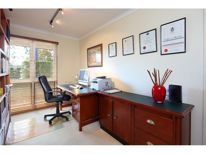 35 Yarawa Street, Kenmore QLD 4069