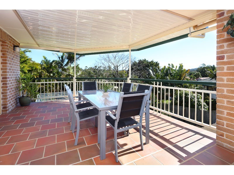 3 Preston Place, Brookfield QLD 4069