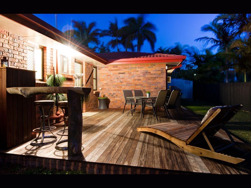 11 Webber Pl, Wynnum West QLD 4178