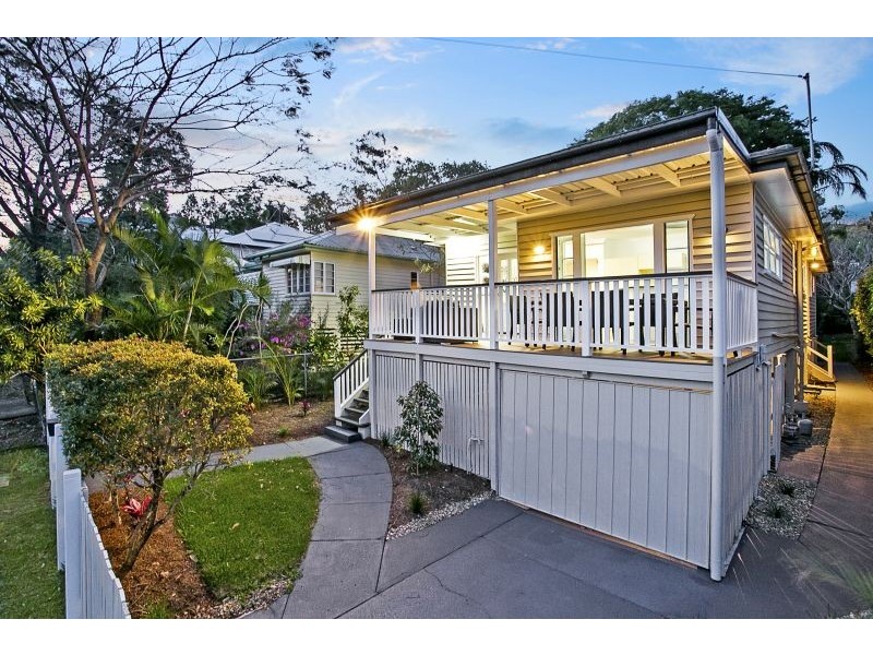 22 Greenlaw Street, Indooroopilly QLD 4068