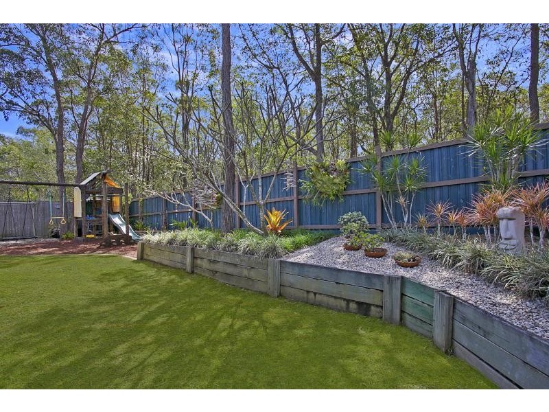52 Brookeside Crescent, Seventeen Mile Rocks QLD 4073