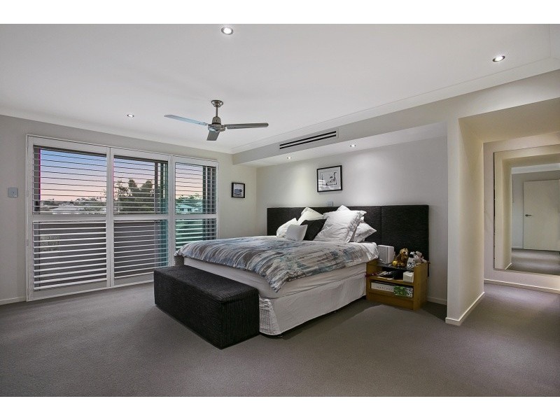 63 Sinnamon Road, Sinnamon Park QLD 4073