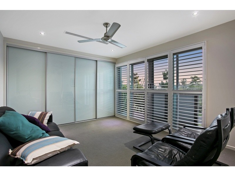 63 Sinnamon Road, Sinnamon Park QLD 4073