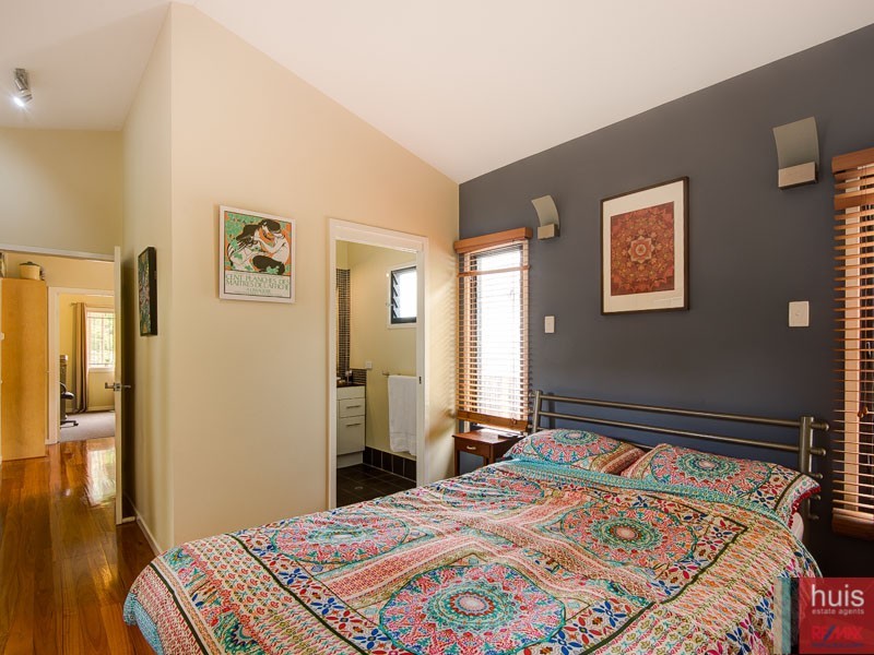 32 Gardiner Street, Alderley QLD 4051