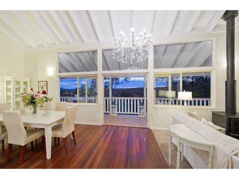 34 Pentlay Street, Kenmore QLD 4069