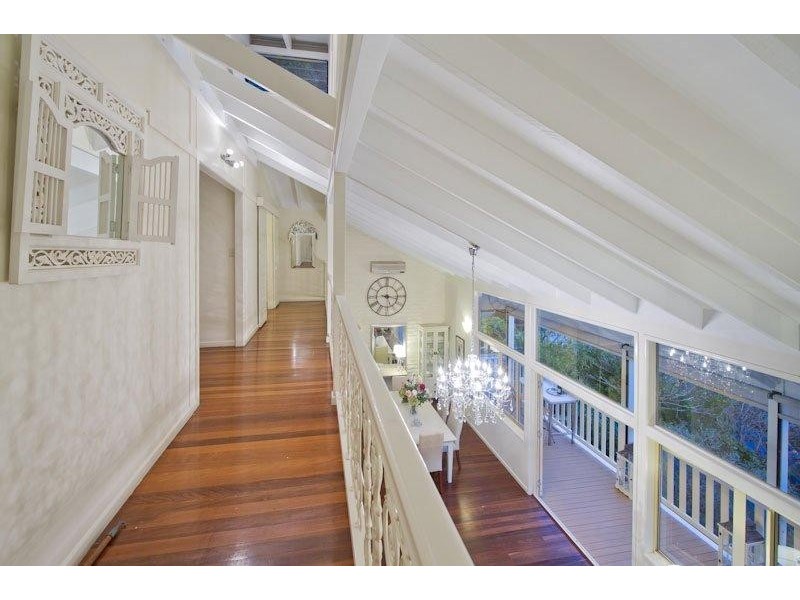 34 Pentlay Street, Kenmore QLD 4069