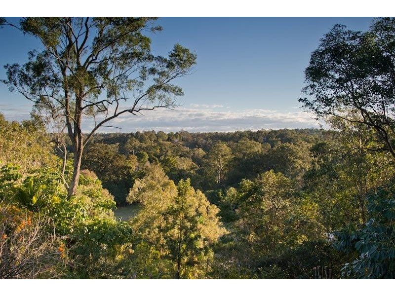 34 Pentlay Street, Kenmore QLD 4069