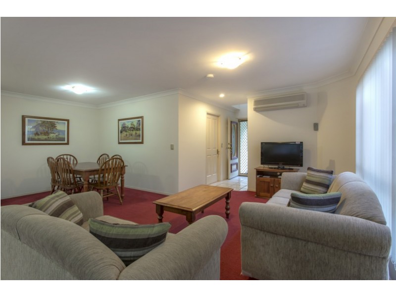 26/87 Russell Terrace, Indooroopilly QLD 4068