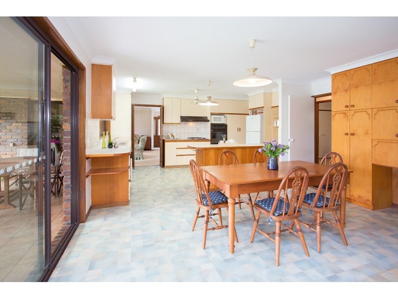 208 Kenmore Road, Fig Tree Pocket QLD 4069