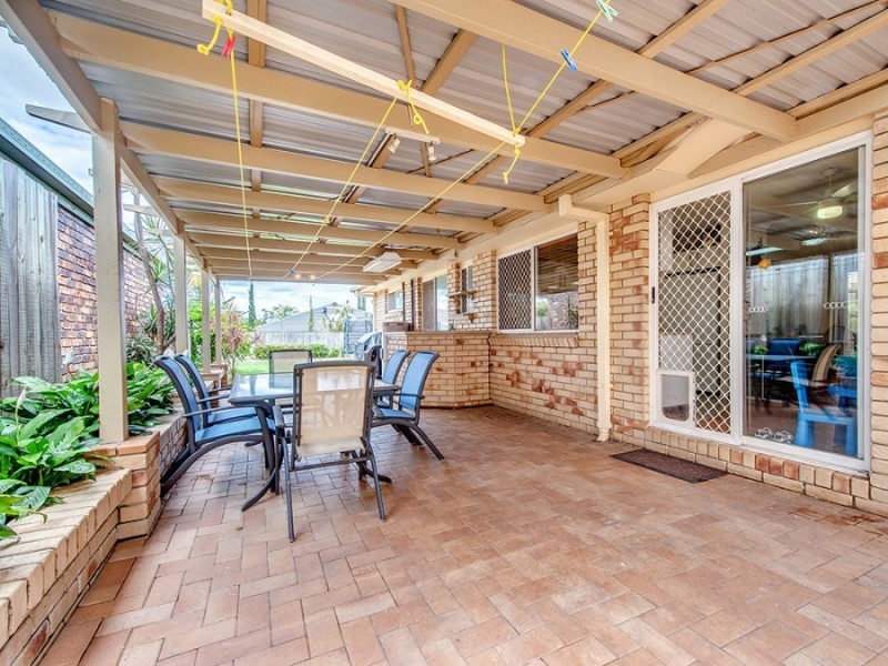 5 Pinaster Street, Forest Lake QLD 4078