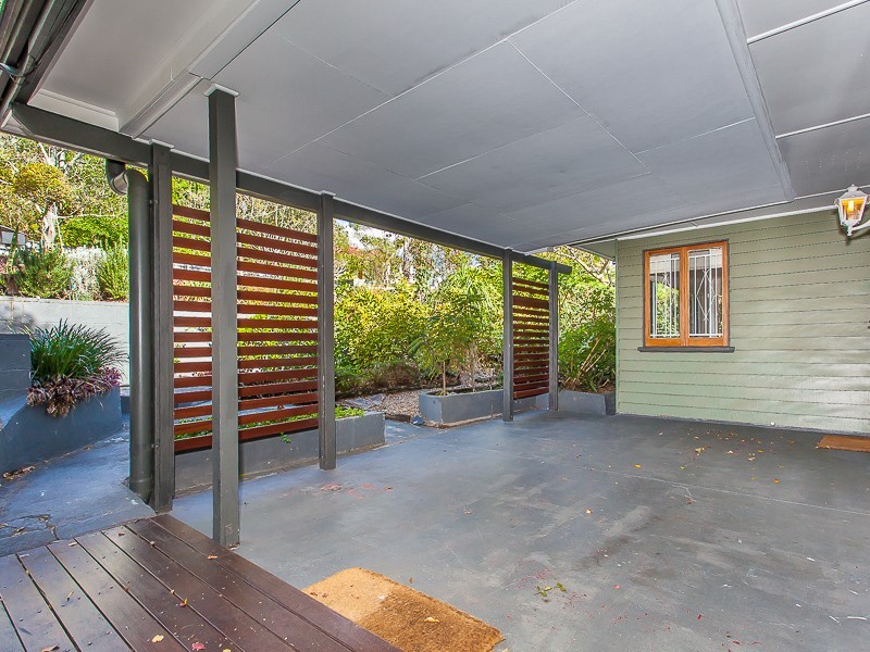 19 Newcomen Street, Indooroopilly QLD 4068