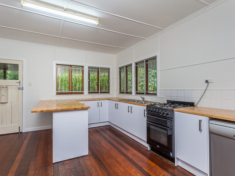 19 Newcomen Street, Indooroopilly QLD 4068