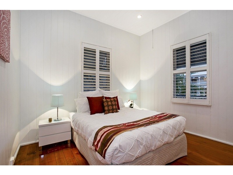 13 Elizabeth Street, Toowong QLD 4066