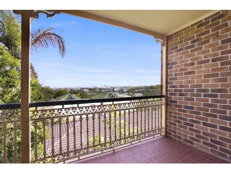 12/27 Swann Road, Taringa QLD 4068