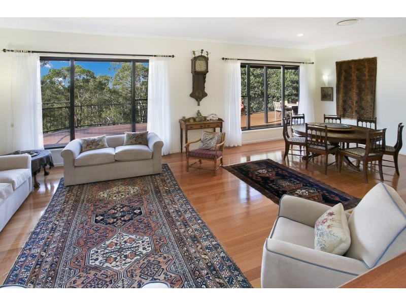 135 Pullenvale Road, Pullenvale QLD 4069