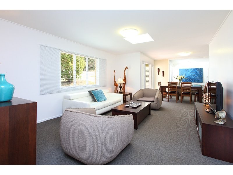 50 Gilruth Road, Kenmore QLD 4069