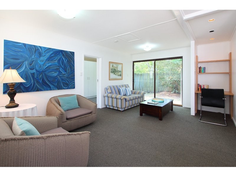 50 Gilruth Road, Kenmore QLD 4069