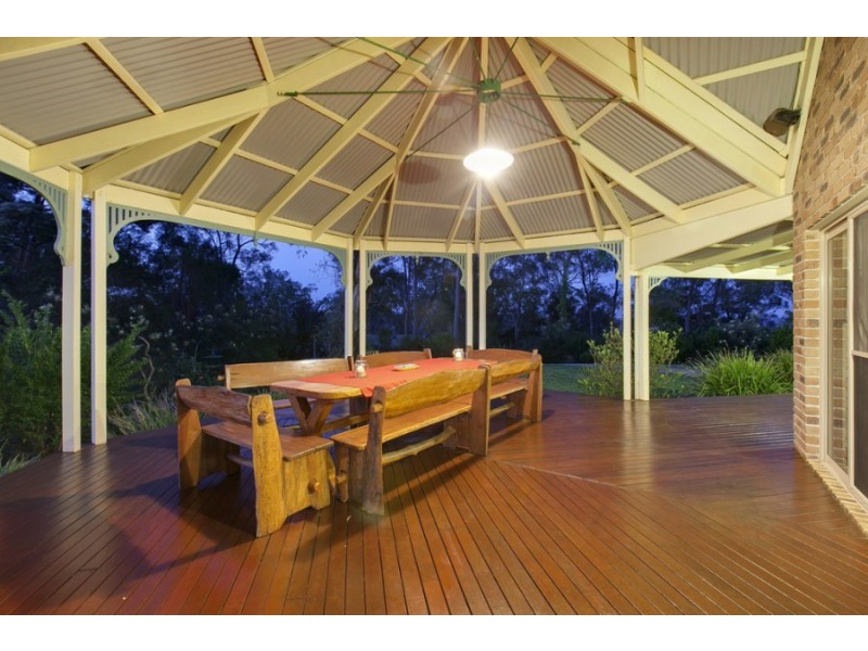 878a Upper Brookfield Road, Upper Brookfield QLD 4069
