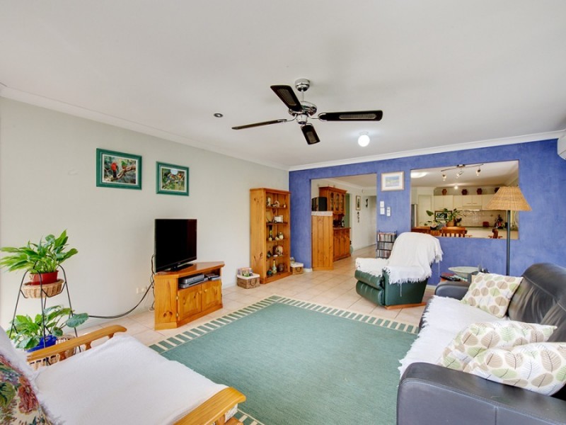 25 Samford Place, Forest Lake QLD 4078