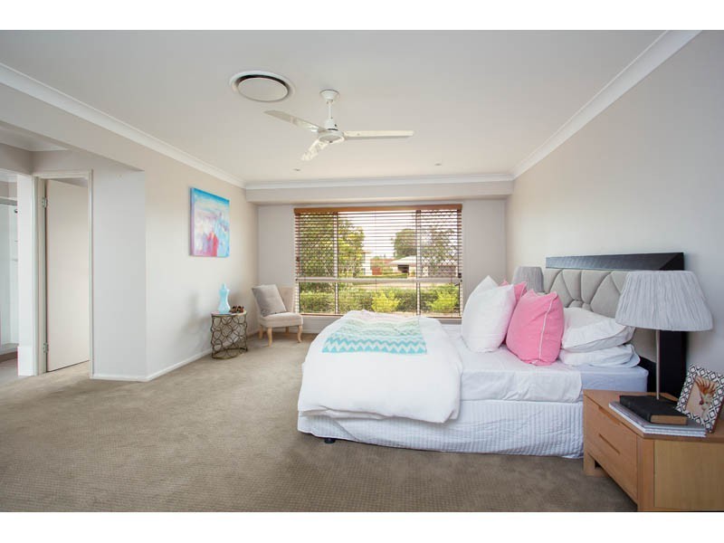 31 Rise Place, Moggill QLD 4070