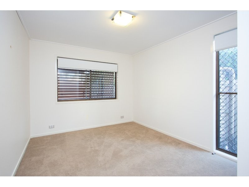 28 Appin Street, Kenmore QLD 4069