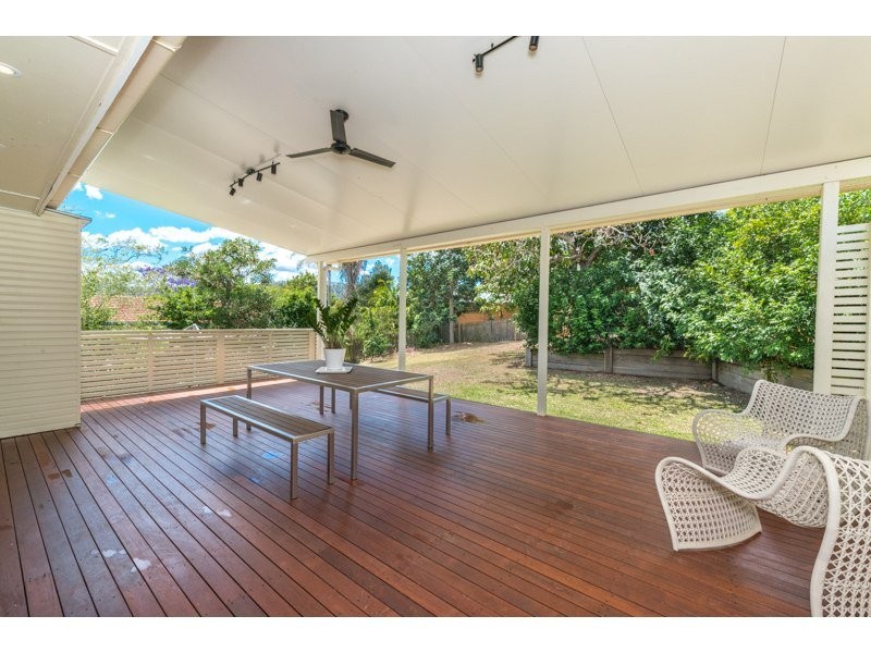 17 Moonmera Street, The Gap QLD 4061