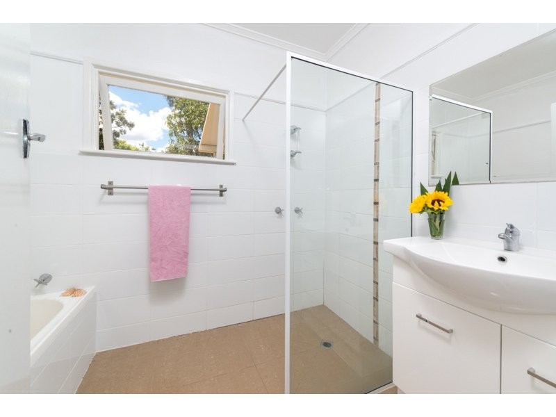17 Moonmera Street, The Gap QLD 4061