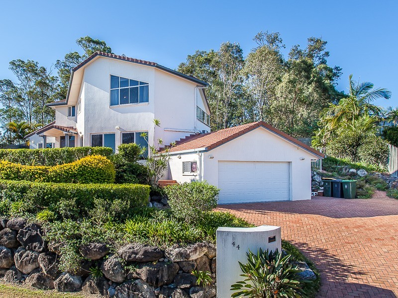 44 Candlebark Crescent, Chapel Hill QLD 4069