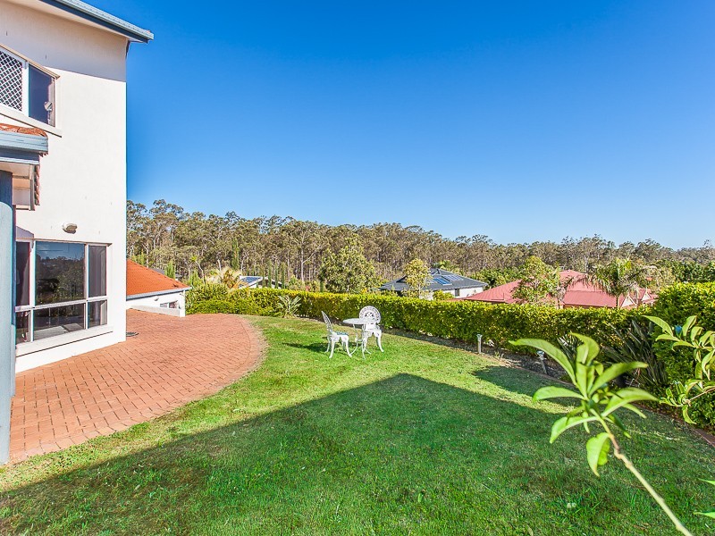 44 Candlebark Crescent, Chapel Hill QLD 4069
