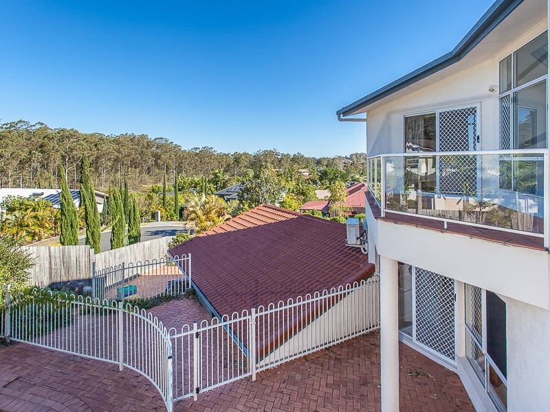 44 Candlebark Crescent, Chapel Hill QLD 4069
