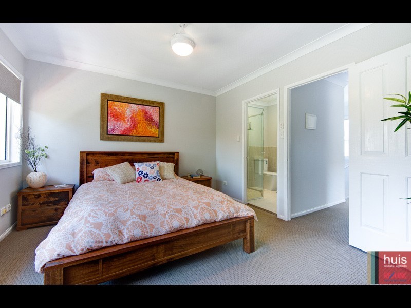 4/28 Barton Rd, Hawthorne QLD 4171
