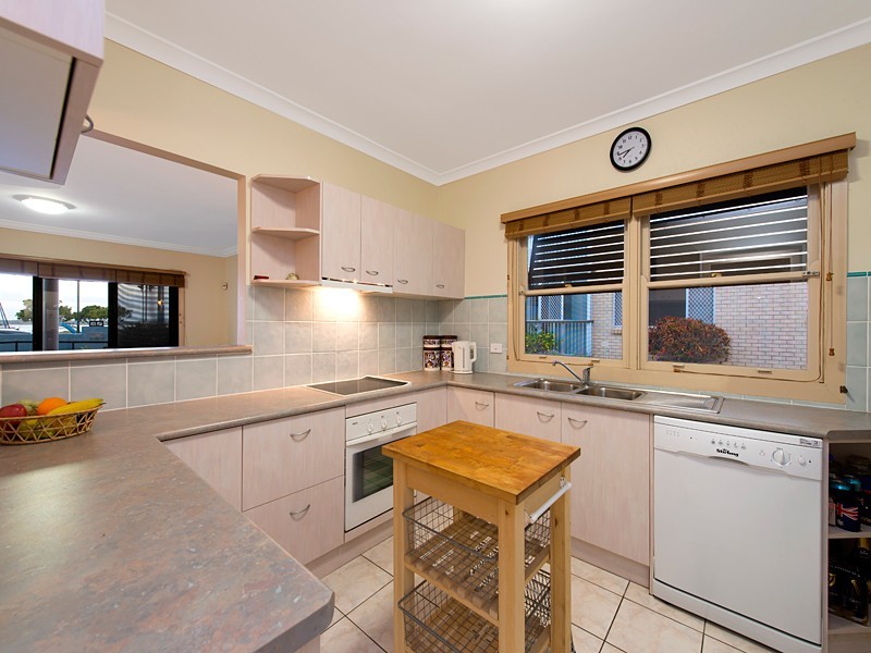 544 Marine Parade, Biggera Waters QLD 4216