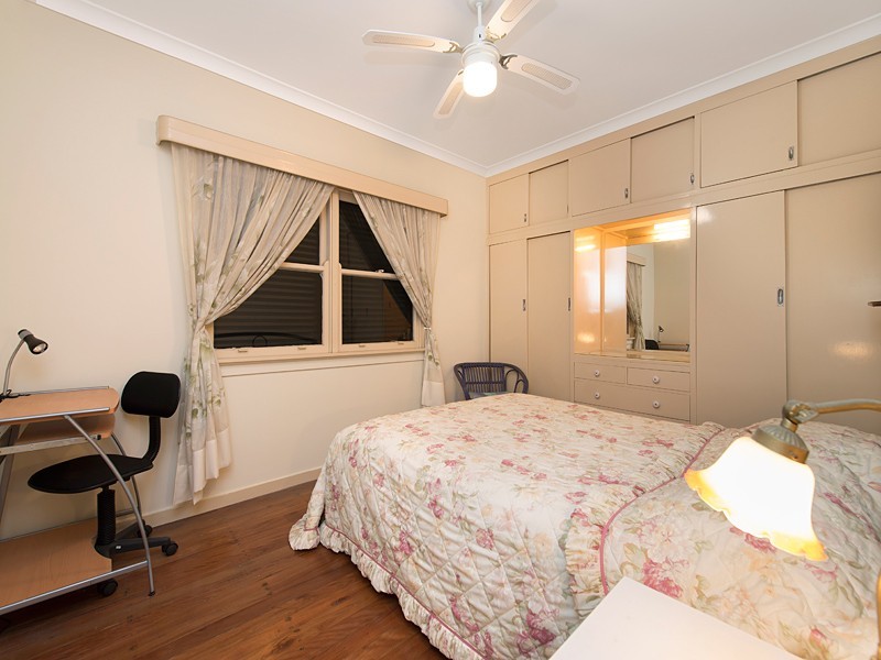 544 Marine Parade, Biggera Waters QLD 4216