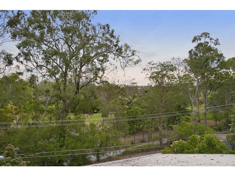 57 Hillside Terrace, St Lucia QLD 4067