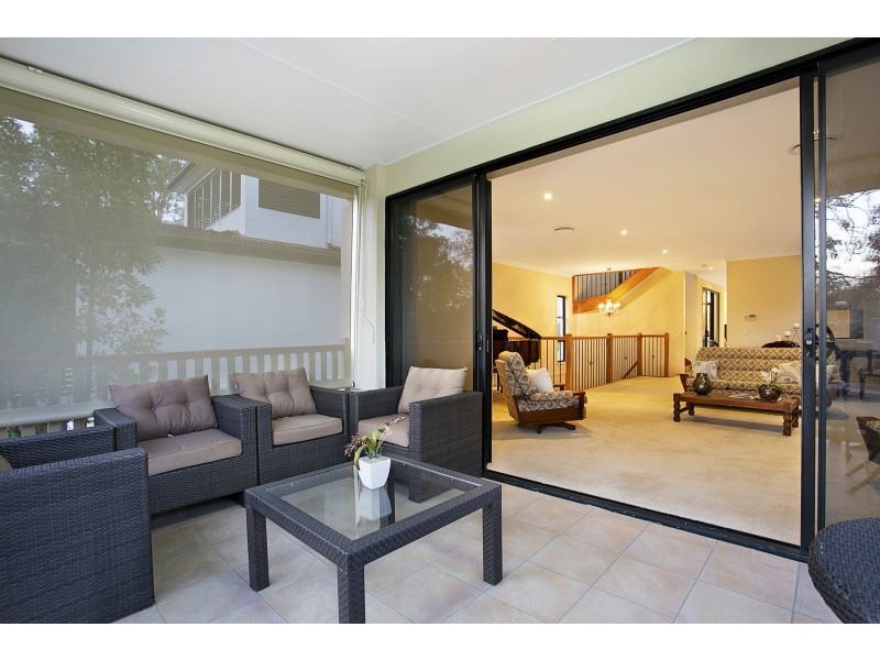 57 Hillside Terrace, St Lucia QLD 4067