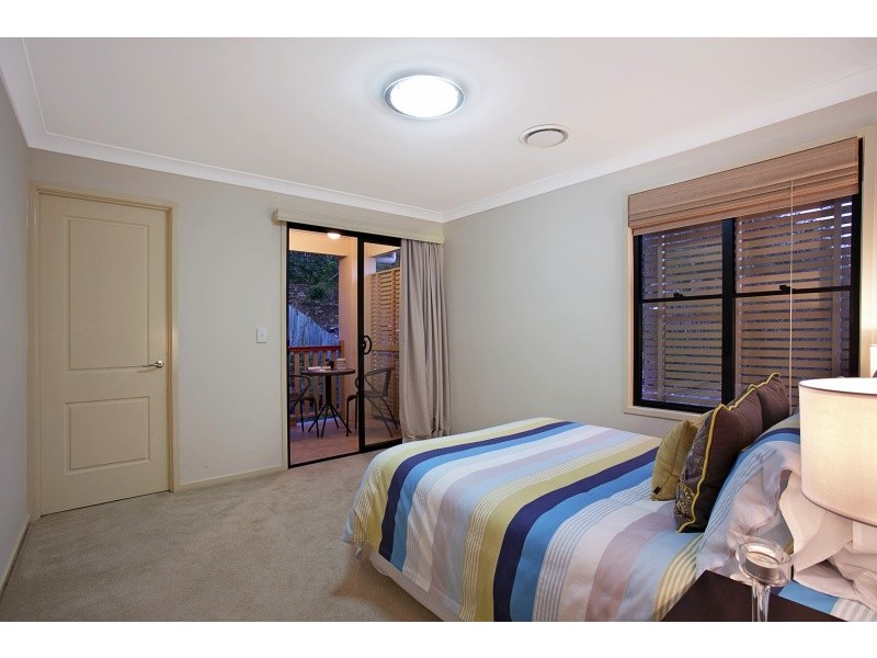 57 Hillside Terrace, St Lucia QLD 4067