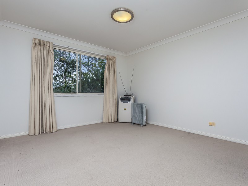 14/82 Russell Terrace, Indooroopilly QLD 4068