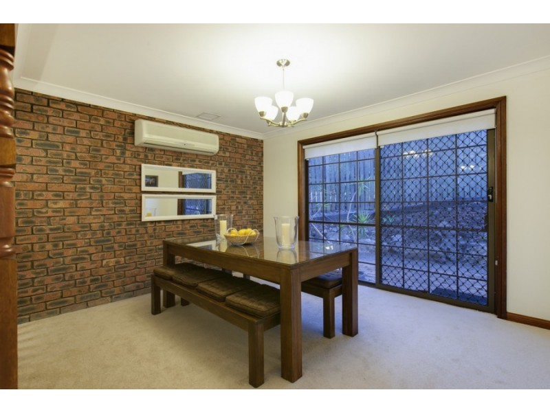 2 Brindabella Street, Chapel Hill QLD 4069