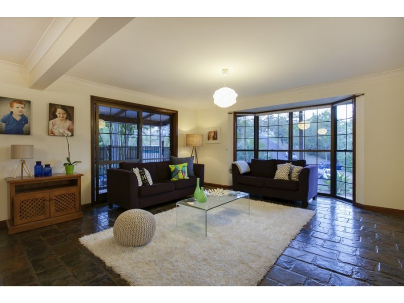 2 Brindabella Street, Chapel Hill QLD 4069