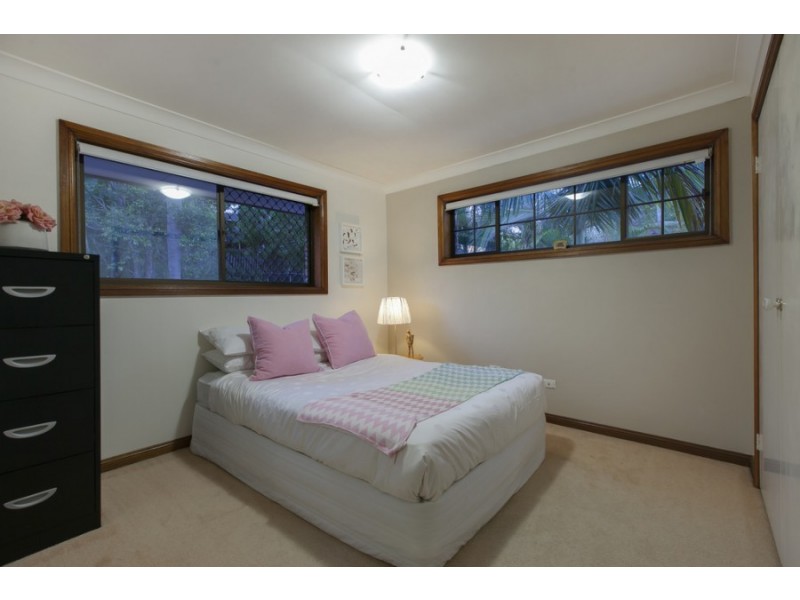 2 Brindabella Street, Chapel Hill QLD 4069