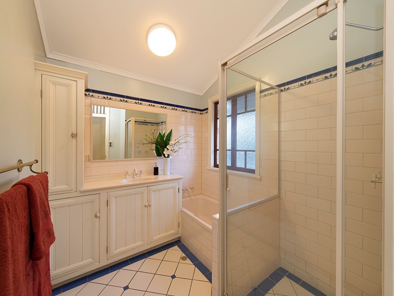 10 Palomar Parade, Wavell Heights QLD 4012