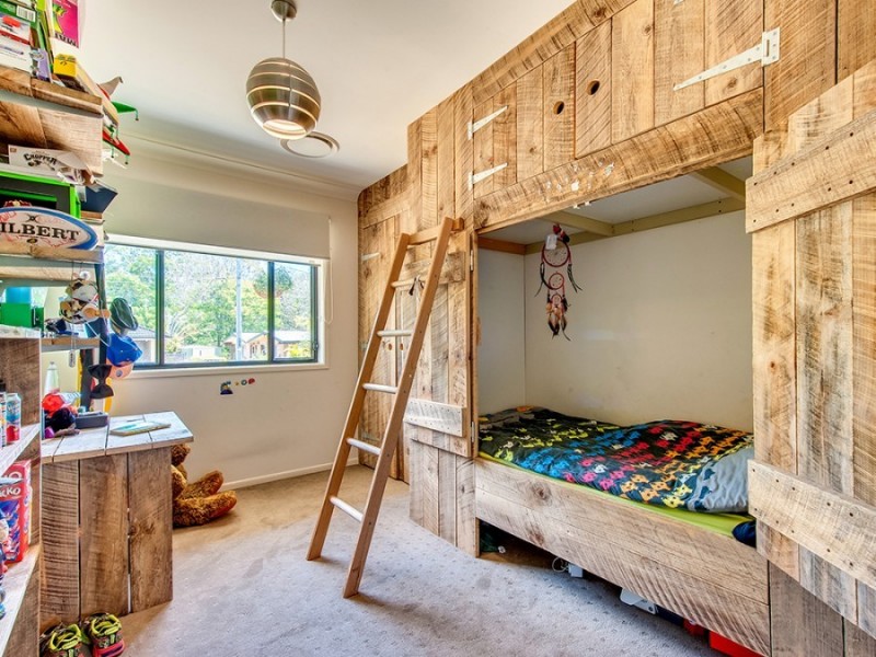 15 Fortrose Street, Kenmore QLD 4069