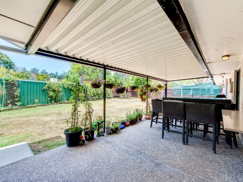 15 Fortrose Street, Kenmore QLD 4069