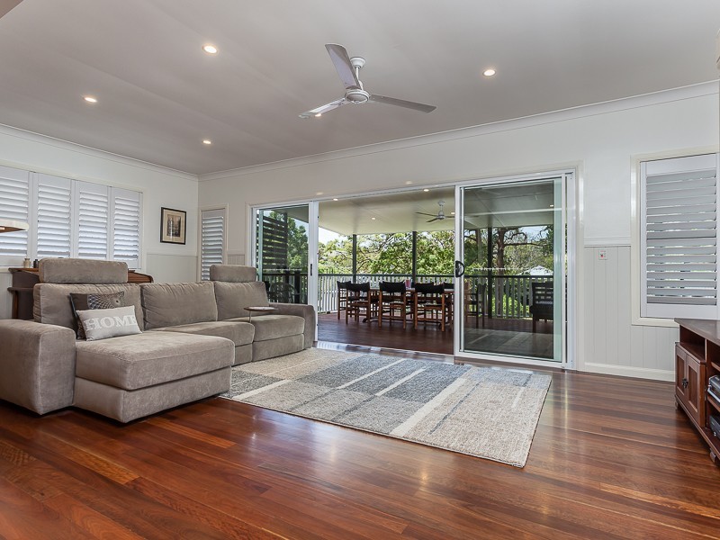 42 Carey Street, Bardon QLD 4065